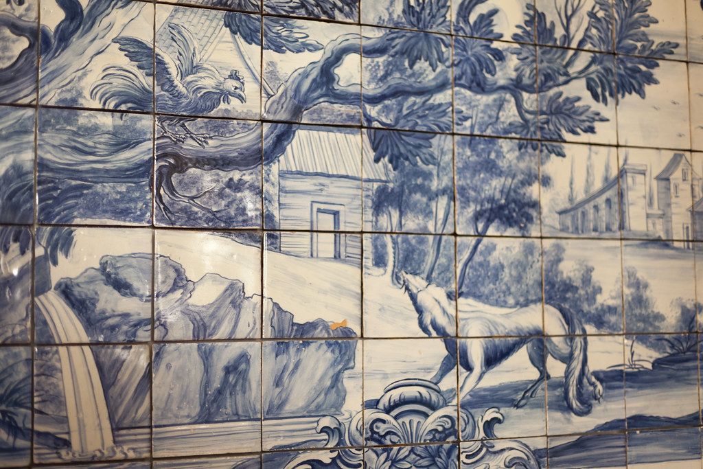 Répresentation en azulejos des fables de Jean de la fontaine