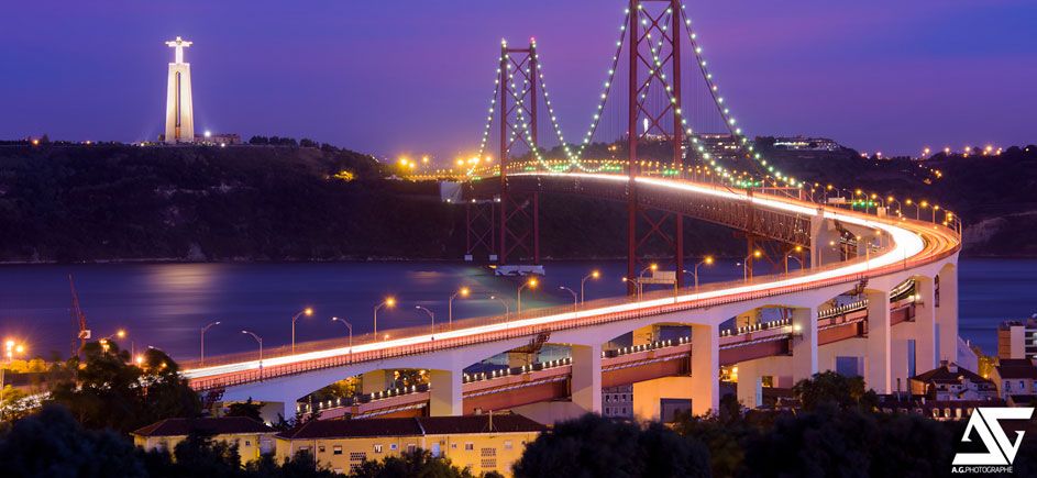 Pont du 25 avril et Cristo Rei, Lisbonne, Portugal