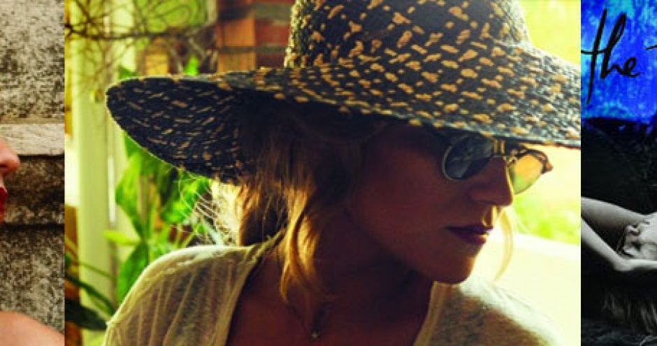 Son style musical mélange les influences du jazz vocal, du folk, du fado et de la bossa nova.